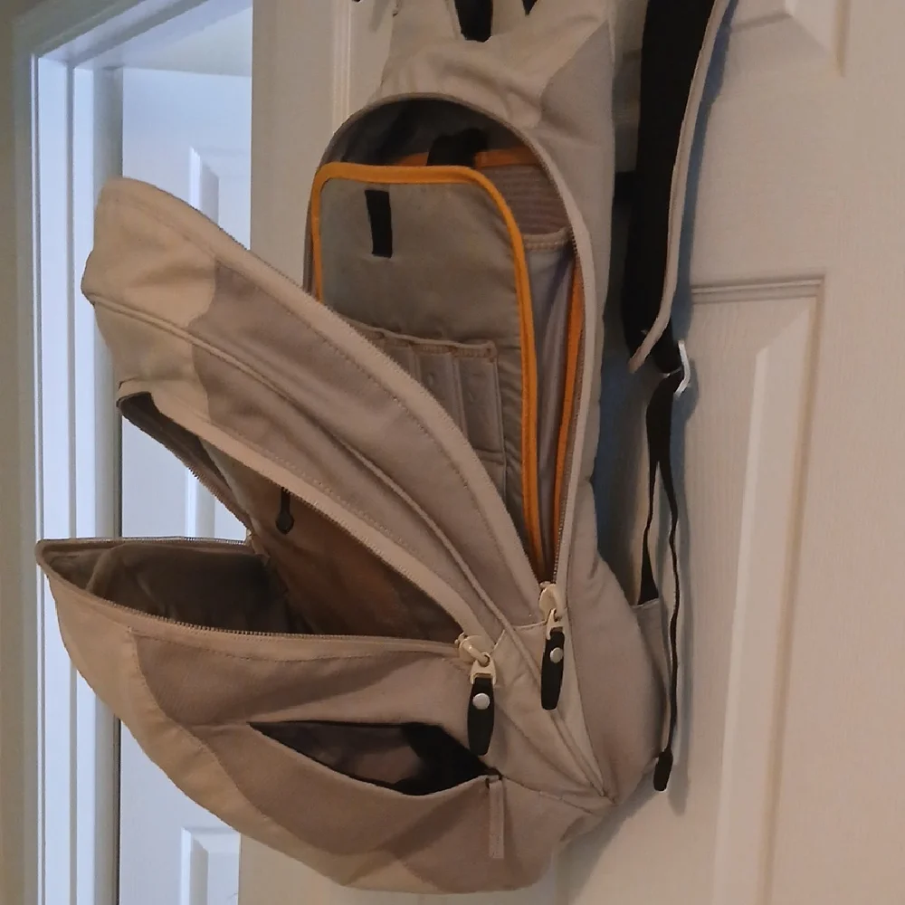KEEN Two-toned Gray Hiking Backpack